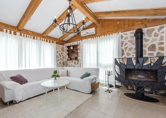 One-bedroom In Danilo Nyaraló *