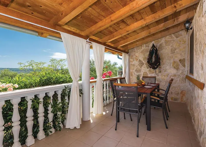 One-bedroom In Danilo * Danilo Biranj